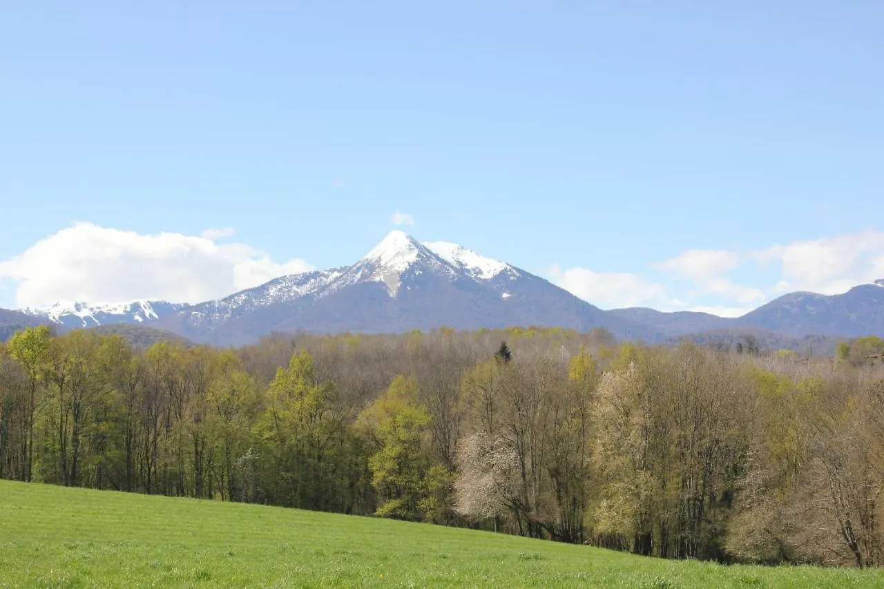 Maison Du Coue Pyrenees Mourtis Gite Pour 2 A 12 Pers Sengouagnet France